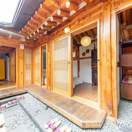Open Real Luxury Korean Hanok